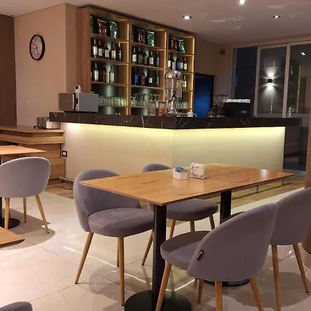 Hotel Alvarado Suites-3